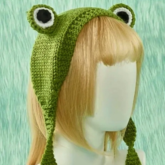 Women's Green Headband with Eye Design - Knitted - New With Tags Very Cute - Picture 1 of 12